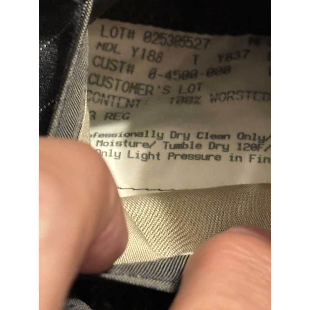 Hickey Freeman Loro Piana Tasmanian Super 150's Blazer 42R‎ - Picture 8 of 8